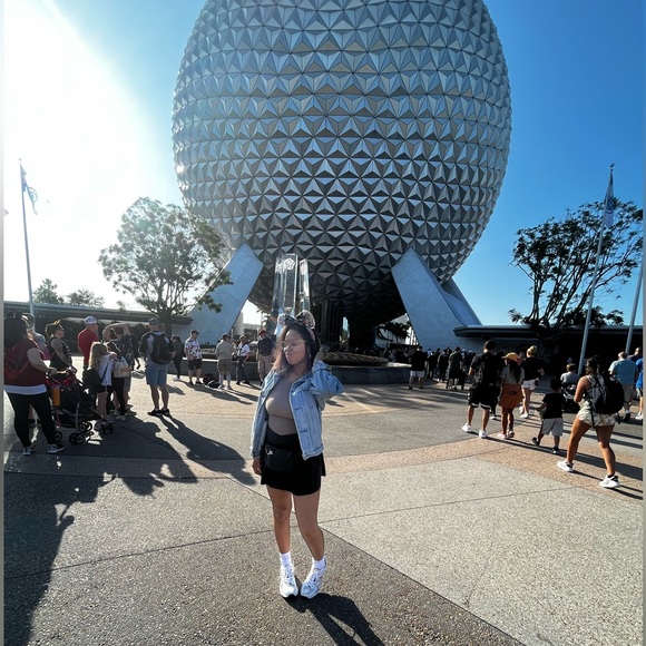 posher meet & greet 🔥 - Picture 11 of 16